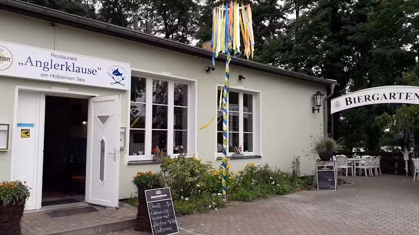 Restaurant &bdquo;Anglerklause&ldquo; am H&ouml;lzernen See