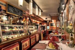 Restaurant Avelino Tapas y Vino
