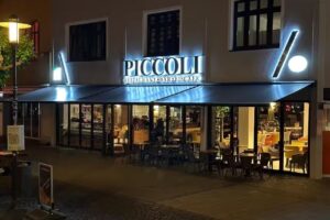 Restaurant, Bar & Eiscafé PICCOLI