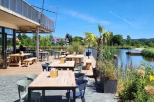 Restaurant & Bar Seenario