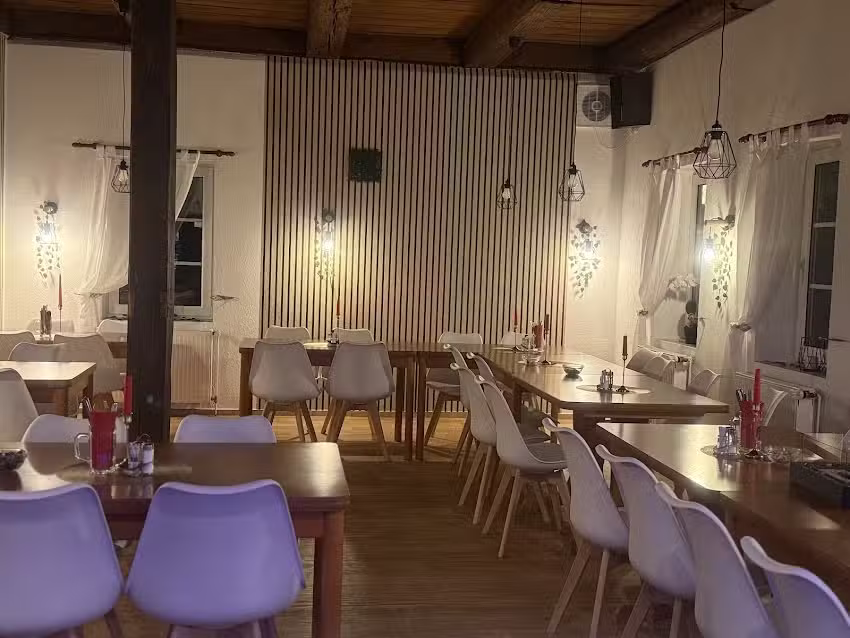 Restaurant Bei Mazur ( M&uuml;ller Wald Cafe)