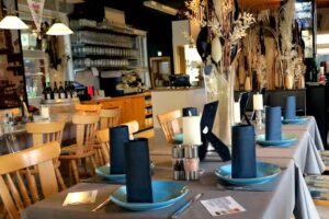 Restaurant & Biergarten &bdquo;Linde&ldquo;