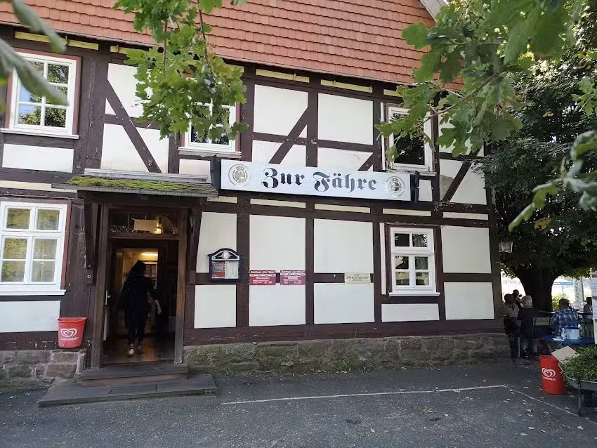 Restaurant & Biergarten &bdquo;Zur F&auml;hre&ldquo;