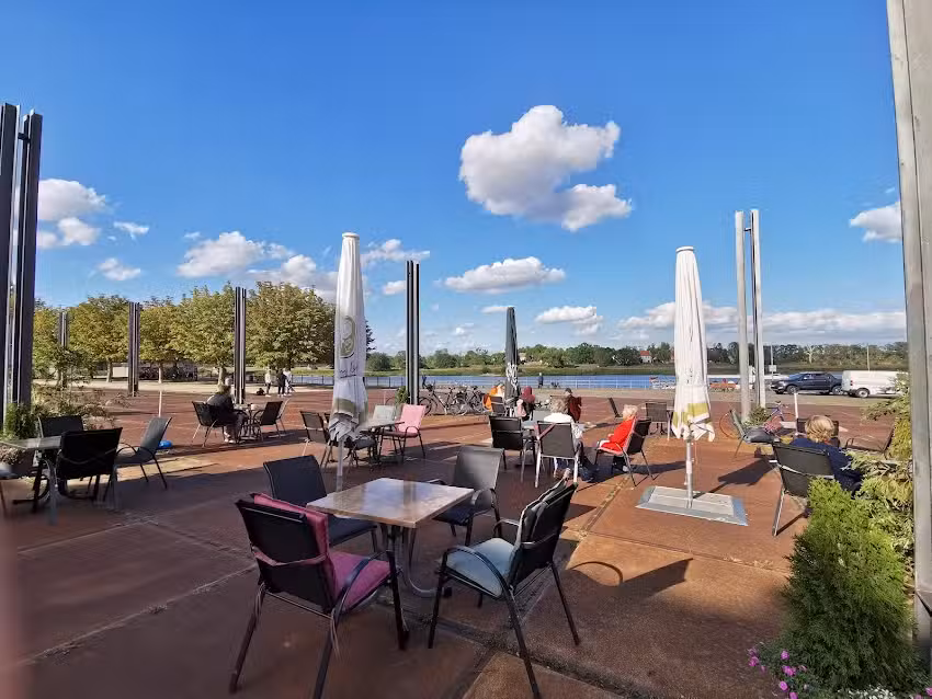 Restaurant-Caf&eacute; Elbstern