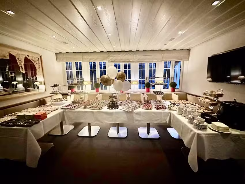 Restaurant & Café ENA, Großenbaumer Allee 240, 47249 Duisburg
