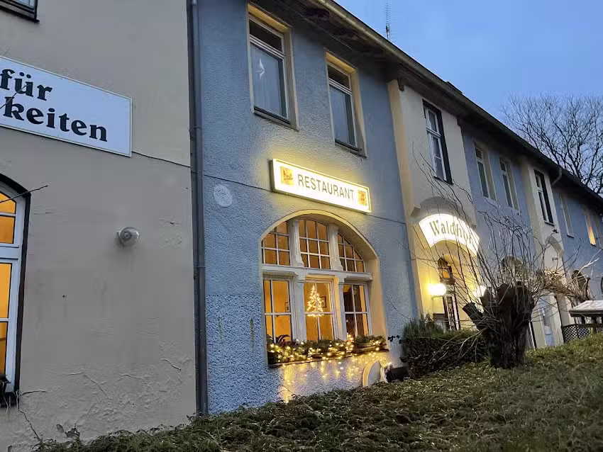 Restaurant & Cafe Waldhof