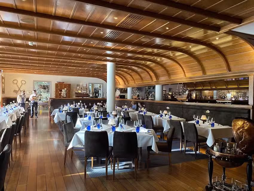 Restaurant &bdquo;Captain&rsquo;s Finest&ldquo;