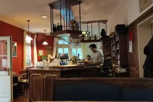 Restaurant Dynasty