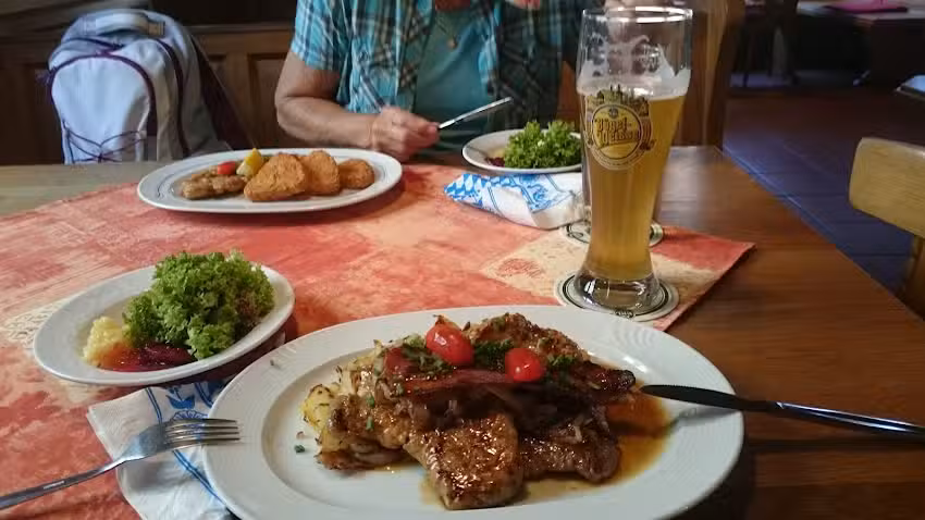 Restaurant Gasthaus zum Wei&szlig;br&auml;u