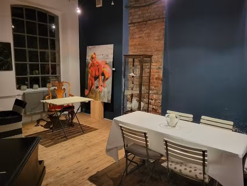 Restaurant Goldene Nudel und Galerie