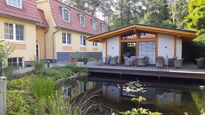 Restaurant & Hotel &bdquo;Zum Leineweber&ldquo;