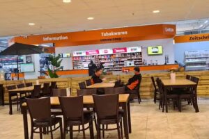 Restaurant im Baumarkt