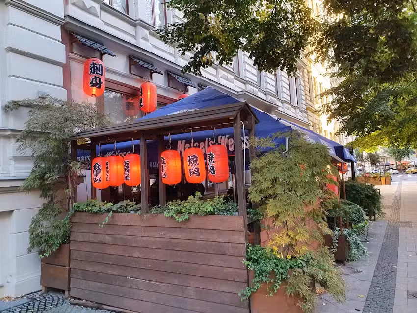 Restaurant Kazoku Izakaya