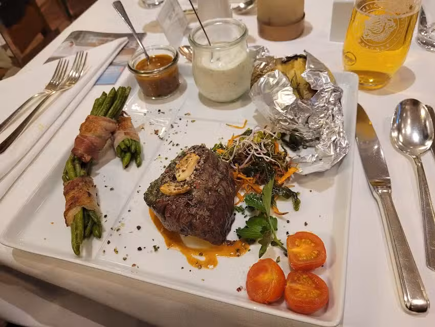 Restaurant &bdquo;La bonne cuisine&ldquo;