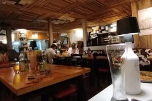 Restaurant La Vida Local