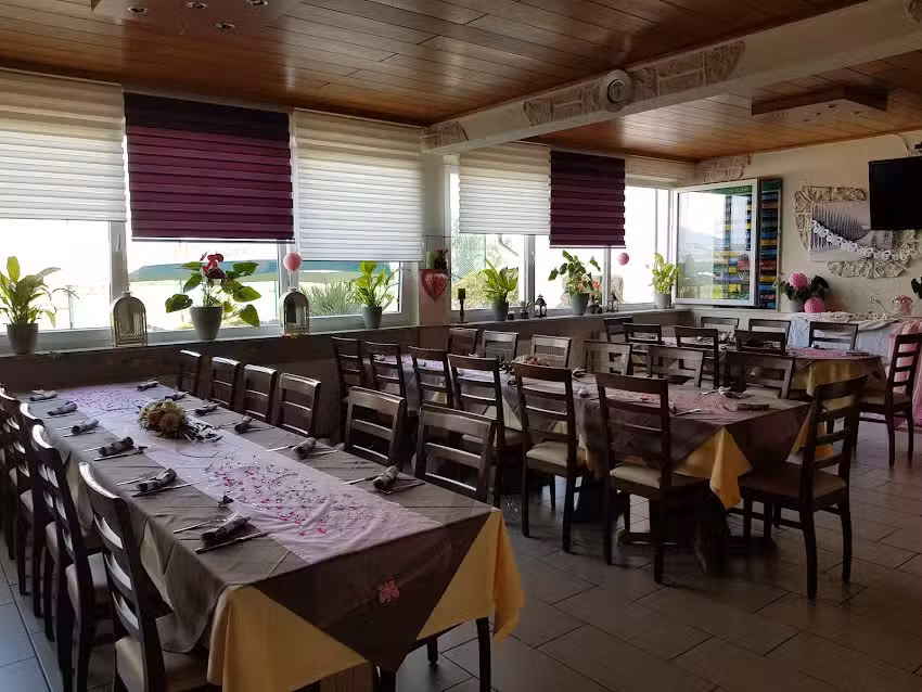 Restaurant Lieblingsgrieche Olive trifft Riesling