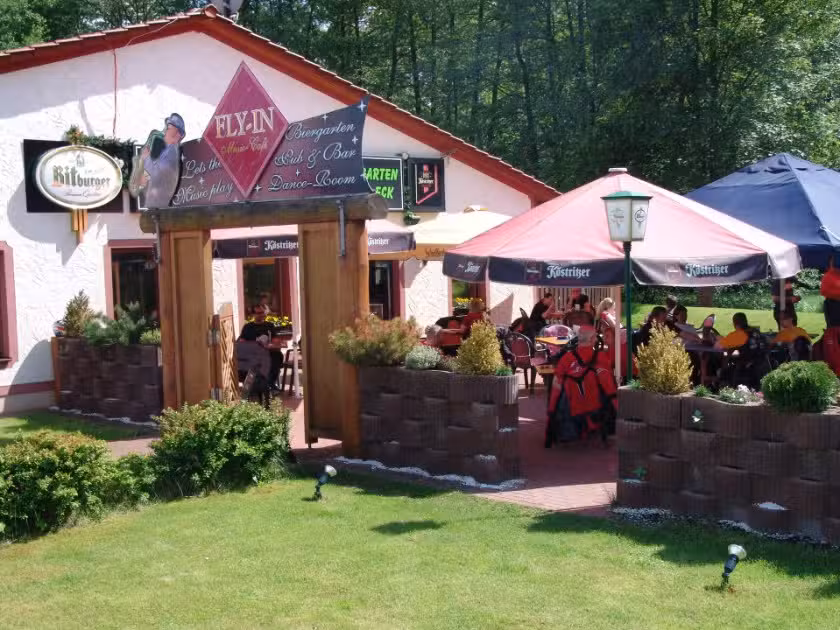 Restaurant Musik-Cafe &bdquo;FLY-IN&ldquo;