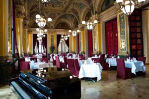 Restaurant Op&eacute;ra