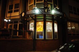 Restaurant & Partyservice *Am Löwenplatz*