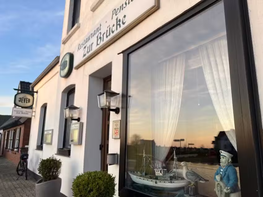 Restaurant/Pension Zur Br&uuml;cke Carolinensiel