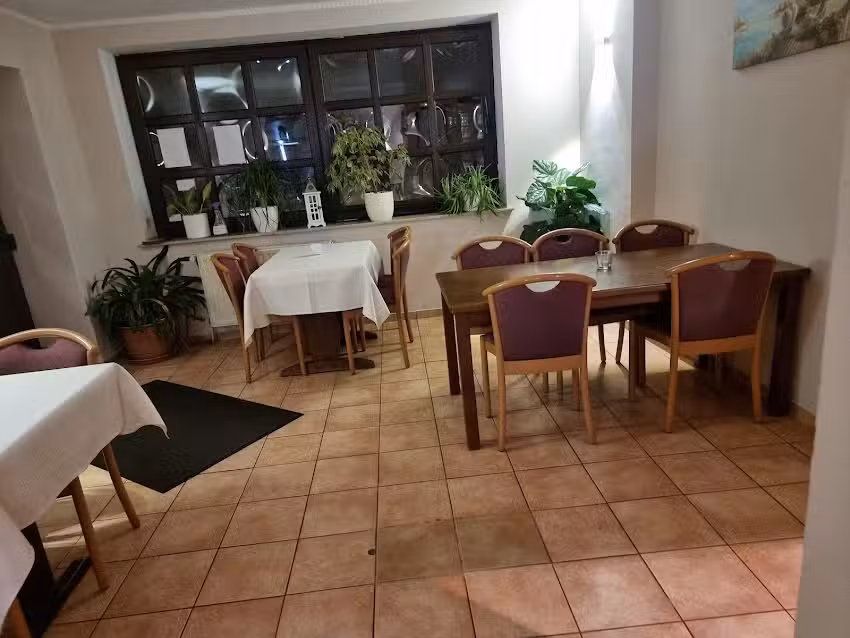 Restaurant-Pizzeria-Bistro Lavastein