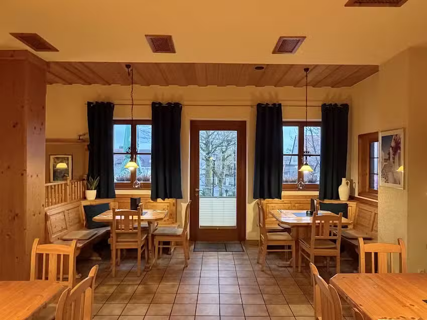 Restaurant RödelseerSchwan-Griechische Küche
