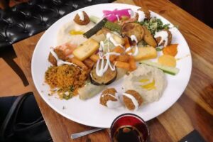 Restaurant Shushu Falafel
