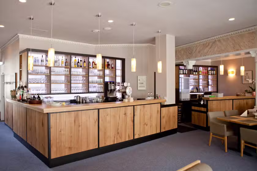 Restaurant Syrtaki Leer