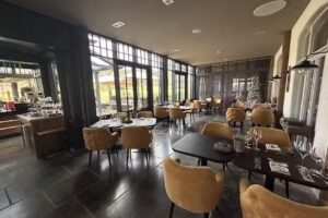 Restaurant The First