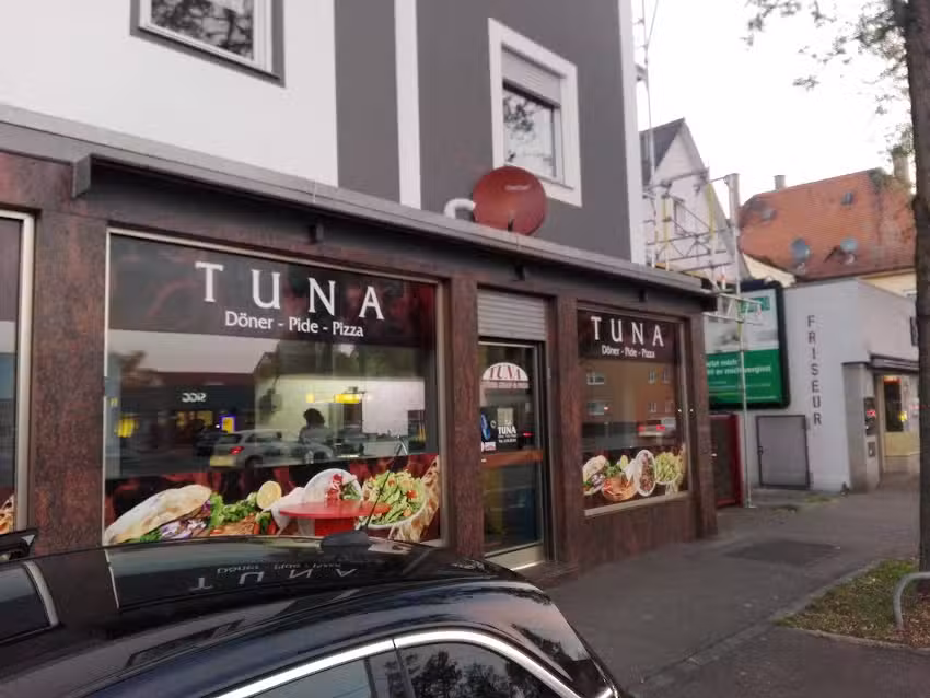 Restaurant Tuna