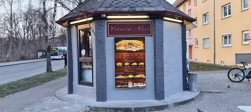 Restaurant Ugras&rsquo;s Flying Kebap