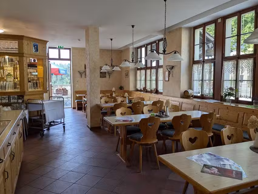Restaurant und Caf&eacute; Burg-Terrasse Hohnstein