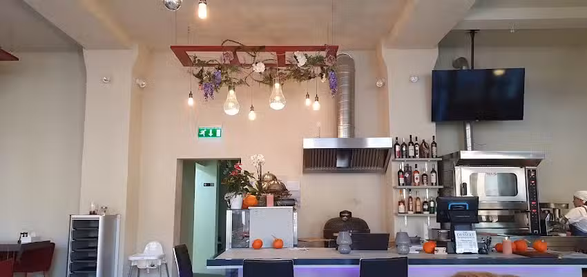 Restaurant und Café DESSERT