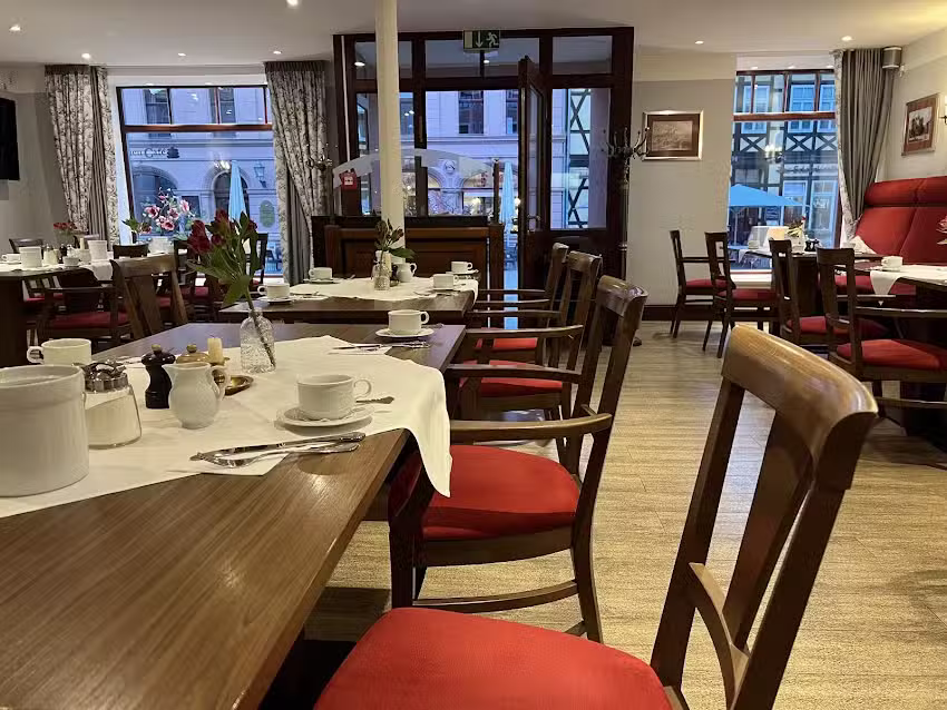 Restaurant und Caf&eacute; &bdquo;Hotel zum B&auml;r&ldquo;