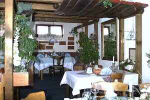 Restaurant &bdquo;Weinstube zum Pfauen&ldquo;