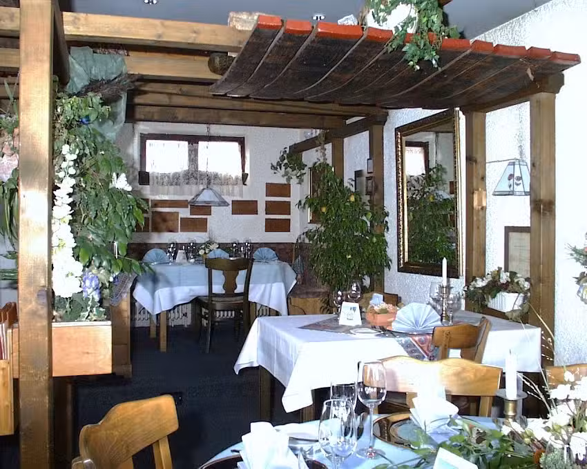 Restaurant &bdquo;Weinstube zum Pfauen&ldquo;