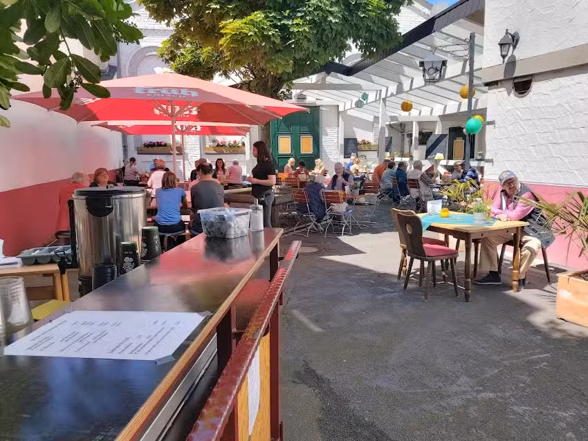 Restaurant zur Post bei Tony