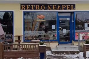 Retro Bistro & Caf&eacute;