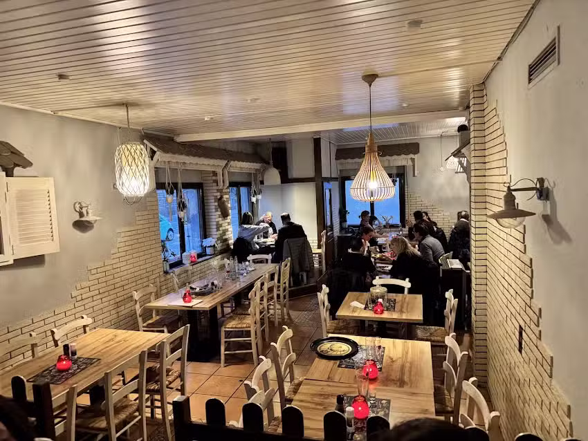 Retsinadiko, die griechische Taverne