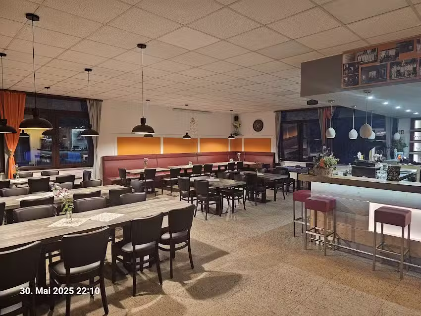 Reuters Kitchen Vereinsheim &bull; Restaurant &bull; Bar &bull; Eventlocation