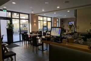 Revilo Bistro