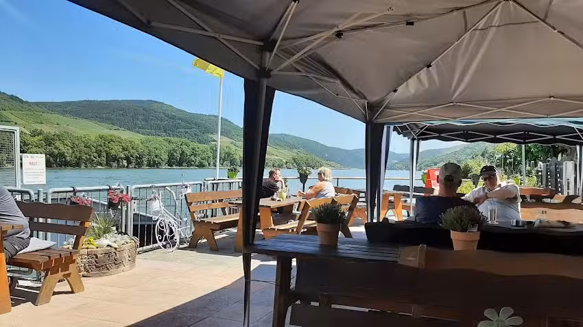 Rheinterrasse „Niederheimbach“