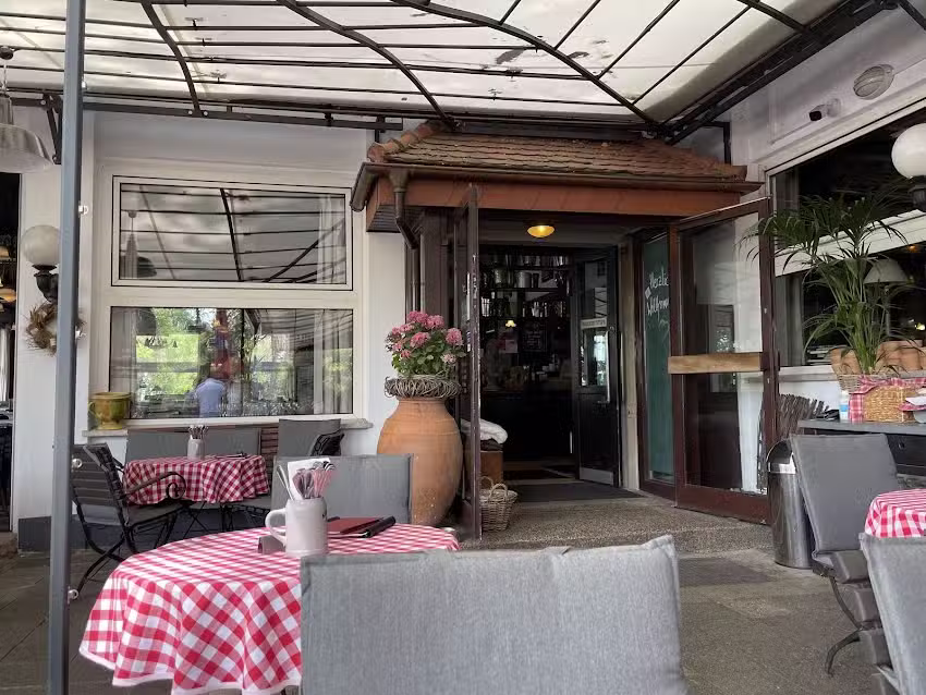 Rheinterrassen Gasthaus am Fluss