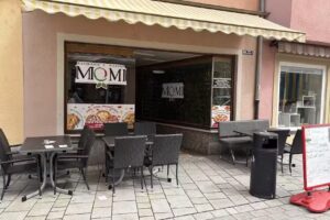 Ristorante E Pizzeria Momi
