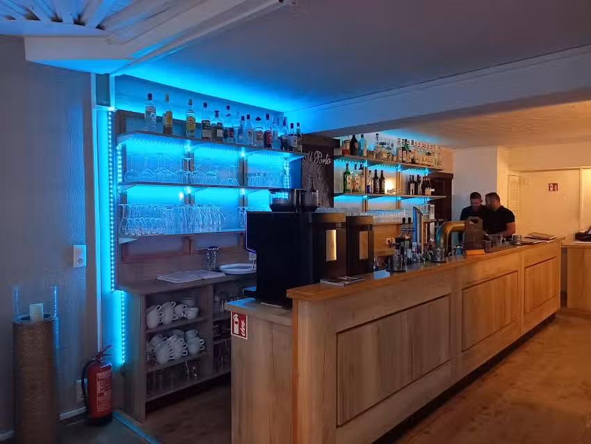 Ristorante &bull; Pizzeria Al Porto