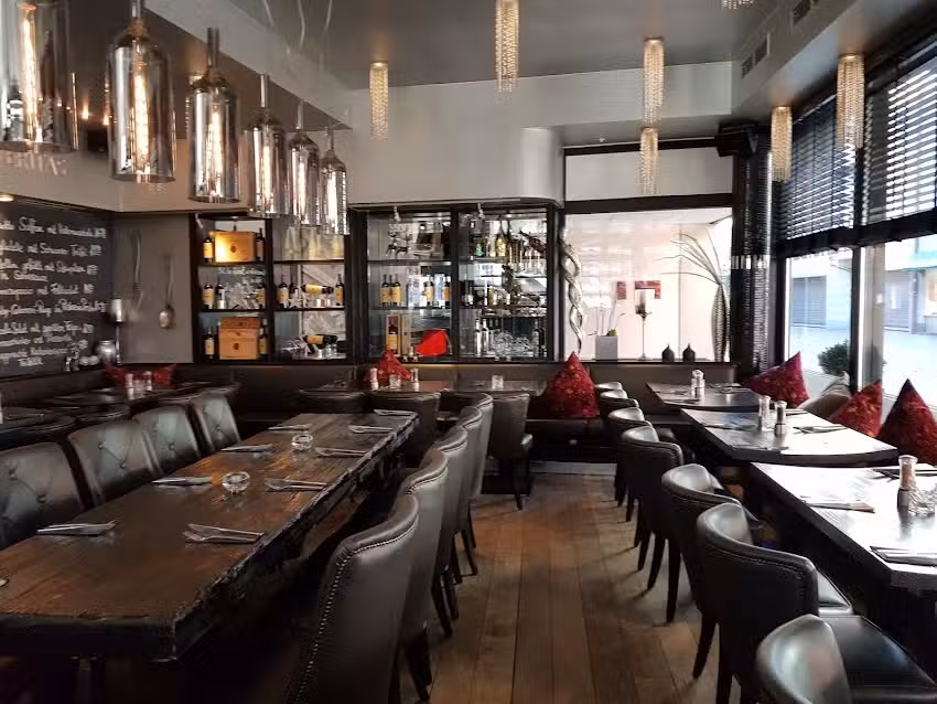 Riverside Mediterranes Restaurant