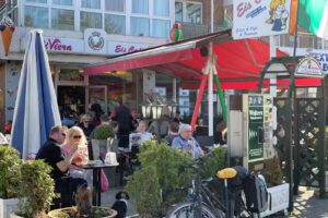 Riviera Eiscaf&eacute;