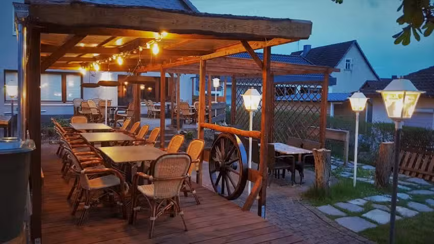 Roastineer Hotel & Steakhouse