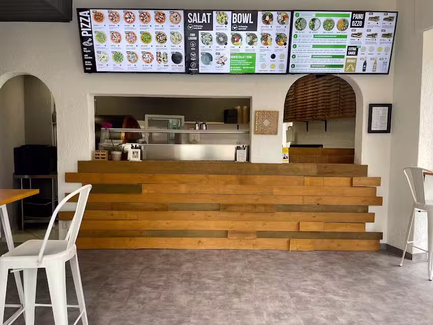 ROOMIS &ndash; Pizza & Bowls