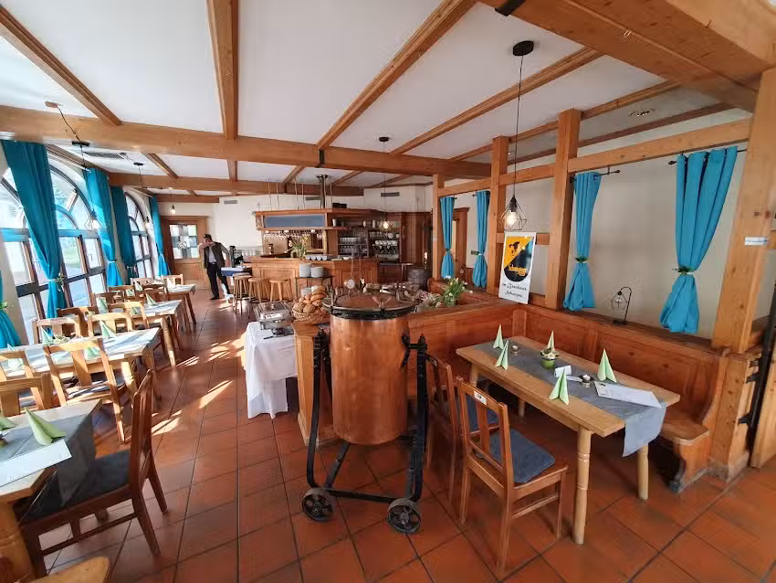 R&ouml;ssle Br&auml;u